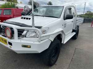 2012 Toyota Hilux KUN26R MY12 SR (4x4) White 5 Speed Manual Cab Chassis