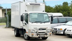 013 HINO 300 SERIES 616 REFRIGERATED TRUCK - READY FOR WORK - EXTREMELY WELL KEPT - CAR LICENCE!