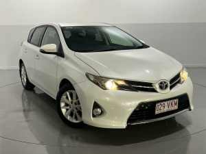 2015 Toyota Corolla ZRE182R Ascent Sport White 7 Speed Manual Hatchback