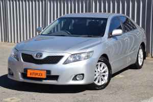 2011 TOYOTA CAMRY TOURING SE