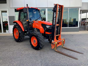 Kubota M8540 Tractor With Fork Lift