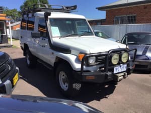 1999 TOYOTA TROOPCARRIER, PETROL/LPG-CHEAP TO RUN, MANUAL.EXCELLENT EXAMPLE, STRAIGHT/RUST FREE, 11 