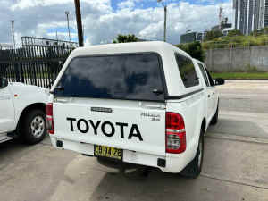 2014 Toyota Hilux GGN15R MY14 SR White 5 Speed Automatic Dual Cab Pick-up