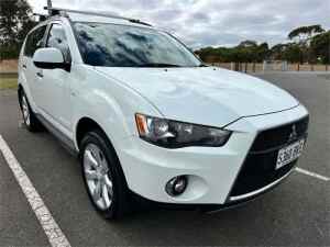 2011 Mitsubishi Outlander ZH MY11 Activ 2WD White 6 Speed Constant Variable Wagon