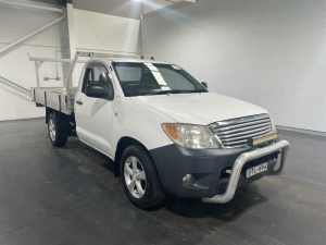 2005 Toyota Hilux TGN16R Workmate White 5 Speed Manual Cab Chassis