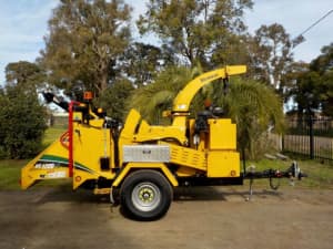 Late Model VERMEER BC1200XL Commercial Wood Chipper