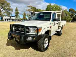 2014 Toyota Landcruiser VDJ79R MY12 Update GXL (4x4) White 5 Speed Manual Cab Chassis