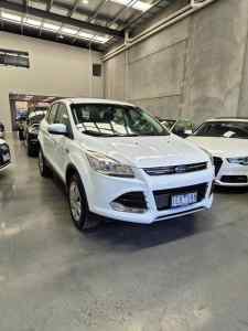 2015 FORD Kuga AMBIENTE (FWD)