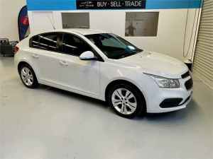 2015 Holden Cruze JH MY15 Equipe White 6 Speed Automatic Hatchback