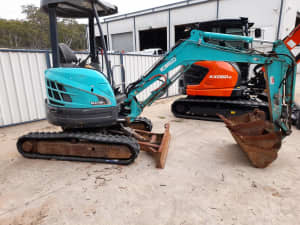 Excavator Kobelco SK27SR-5 Brand New Tracks are fitted in Pic 2 Rathmines Lake Macquarie Area Preview