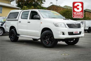 2015 Toyota Hilux KUN26R MY14 SR Double Cab White 5 Speed Automatic Utility