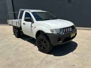 2008 Mitsubishi Triton ML MY08 GL 4x2 White 5 Speed Manual Cab Chassis Fairfield East Fairfield Area Preview