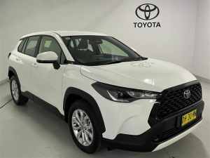 2023 Toyota Corolla Cross COROLLA CROSS GX 2.0L PETROL AUTO CVT 5 DOOR HATCH Glacier White Hatchback Chatswood Willoughby Area Preview