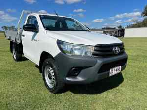 2015 Toyota Hilux GUN125R Workmate White 6 Speed Sports Automatic Cab Chassis Woongoolba Gold Coast North Preview