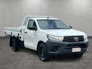 2015 Toyota Hilux TGN121R Workmate 4x2 Glacier White 6 Speed Sports Automatic Cab Chassis