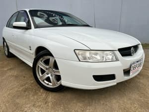 2005 Holden Commodore VZ Equipe White 4 Speed Automatic Sedan Hoppers Crossing Wyndham Area Preview