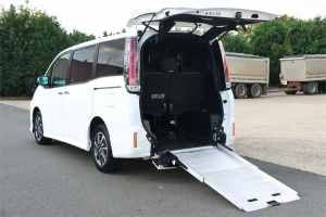 2018 Toyota Noah ZRR80W SI (WELCAB) White Continuous Variable Wagon