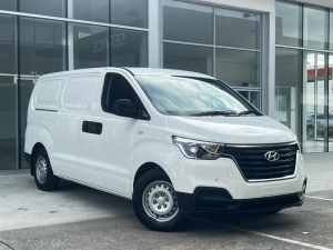 2018 Hyundai iLOAD TQ3-V Series II MY18 White 5 Speed Automatic Van