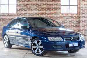 2005 Holden Commodore VZ Executive Blue 4 Speed Automatic Sedan