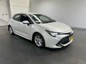 2022 Toyota Corolla ZWE211R Ascent Sport Navi Hybrid White Continuous Variable Hatchback