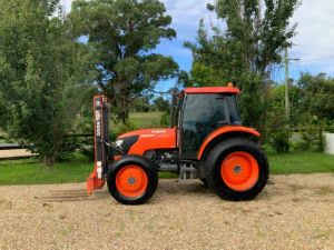 2018 Kubota M8540 Tractor with front mounted Forklift 