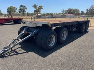 Trailer Dog Trailer 4 axle 24ft Tray Container Pins SN1574