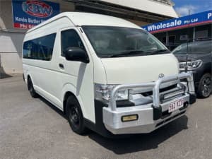 2018 Toyota HiAce KDH223R MY16 Commuter (12 Seats) White Bus