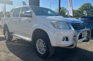 2015 Toyota Hilux KUN26R MY14 SR5 (4x4) White 5 Speed Automatic Dual Cab Pick-up Loxton Loxton Waikerie Preview