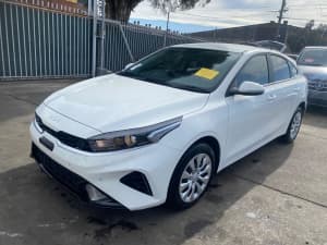 2021 Kia Cerato Hatchback 2.0L for wrecking, all parts&panel mechanical parts for sale 