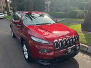 2014 JEEP Cherokee SPORT , auto, low kilometers, well maintained, $ 12999 Wollongong Wollongong Area Preview