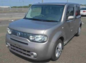 2013 Silver Nissan Cube Automatic 