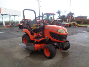 Kubota BX2360 hydrostatic tractor