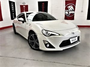 2015 Toyota 86 ZN6 GTS White 6 Speed Manual Coupe
