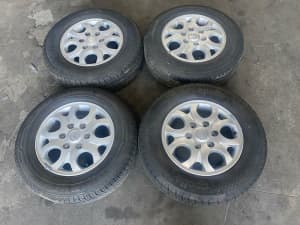 Hyundai iLoad / iMax TQ******2020 Set of 16”inch Alloy wheels with Road worthy Tyres ♦️(215/70R16C)