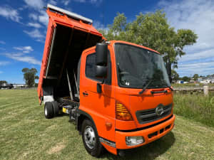 Hino 500 Series FC1022 Medium 4x2 Automatic Tipper Truck. Inverell Inverell Area Preview