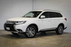 2017 Mitsubishi Outlander ZL MY18.5 LS 2WD White 6 Speed Constant Variable Wagon