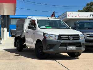 2016 Toyota Hilux TGN121R Workmate White 5 Speed Manual Cab Chassis