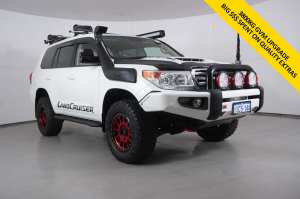 2015 Toyota Landcruiser VDJ200R MY13 VX (4x4) White 6 Speed Automatic Wagon Bentley Canning Area Preview