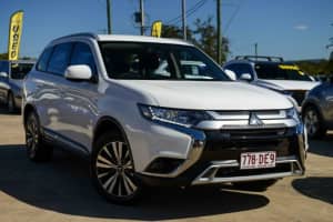 2018 Mitsubishi Outlander ZL MY19 ES 2WD White 6 Speed Constant Variable Wagon Caloundra West Caloundra Area Preview