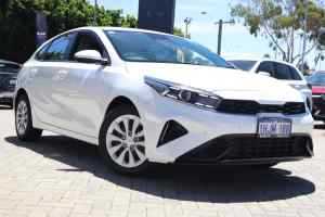 2021 Kia Cerato BD MY22 S Clear White 6 Speed Sports Automatic Hatchback