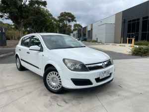 2006 Holden Astra AH MY06 CD White 4 Speed Automatic Hatchback