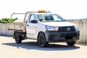 2016 Toyota Hilux GUN122R Workmate 4x2 White 5 Speed Manual Cab Chassis