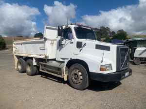 Volvo NL tip truck.  Cuprona Central Coast Preview