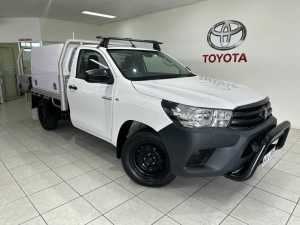 2019 Toyota Hilux 1Y20170DY 4x2 Workmate 2.7L Glacier White Automatic Cab Chassis