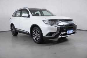 2018 Mitsubishi Outlander ZL MY18.5 ES 7 Seat (2WD) White Continuous Variable Wagon