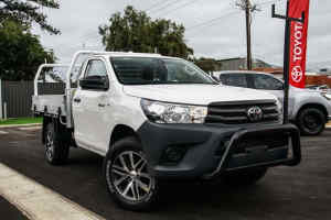 2022 Toyota Hilux GUN135R Workmate 4x2 Hi-Rider White 6 Speed Manual Cab Chassis