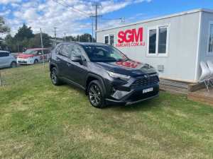 2022 Toyota Rav4 GXL 2WD Hybrid Wagon-Located at ARMIDALE in the NSW Northern Tablelands halfway bet