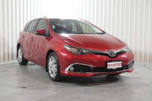2015 Toyota Corolla ZRE182R Ascent S-CVT Red 7 Speed Constant Variable Hatchback