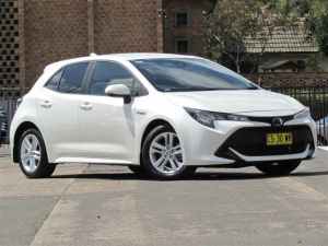 2018 Toyota Corolla ZWE211R Ascent Sport Hybrid Crystal Pearl Continuous Variable Hatchback
