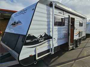 2017 Colorado Caravans Summit 216E Caravan Bellevue Swan Area Preview